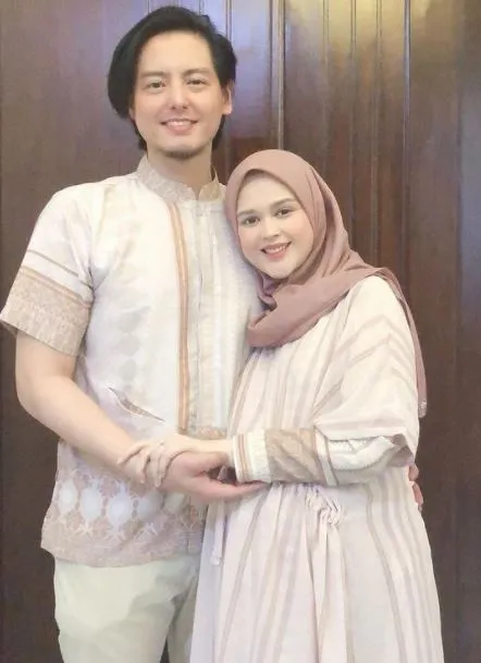 Roger Danuarta positif Covid-19 © 2021 brilio.net Roger Danuarta positif Covid-19 © 2021 brilio.net