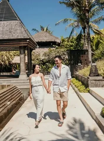 Seleb tunda pernikahan akibat Covid-19 © berbagai sumber Seleb tunda pernikahan akibat Covid-19 © berbagai sumber