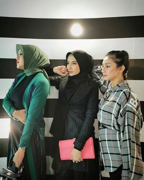 seleb hadiri acara Hermes © 2021 brilio.net seleb hadiri acara Hermes © 2021 brilio.net