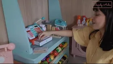 Potret kamar baru anak Shandy Aulia © YouTube/Shandy Aulia Potret kamar baru anak Shandy Aulia © YouTube/Shandy Aulia