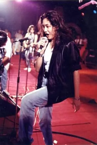 Nike Ardila saat manggung © 2021 brilio.net Nike Ardila saat manggung © 2021 brilio.net