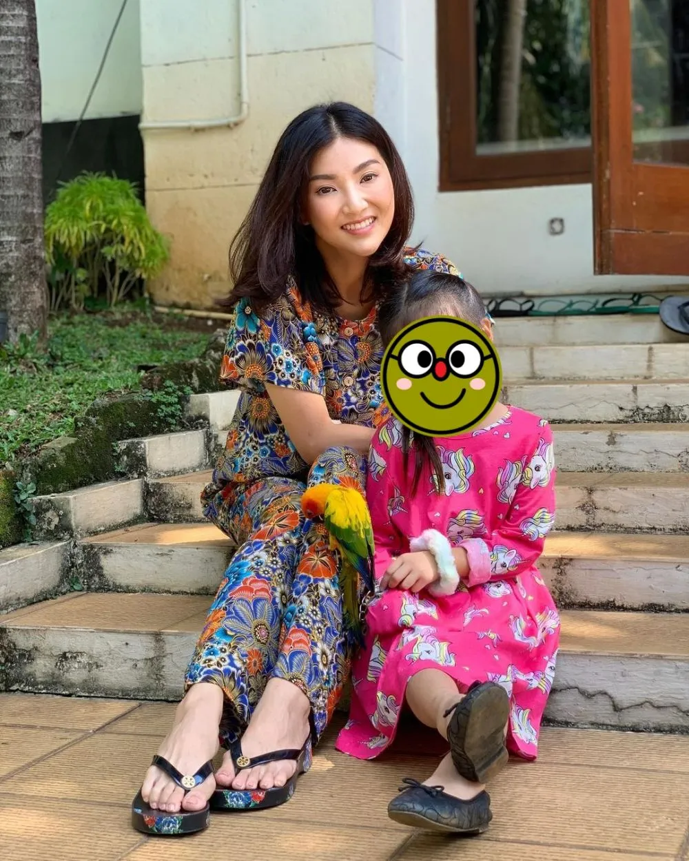 Sarwendah potong rambut jadi pendek © 2021 brilio.net Sarwendah potong rambut jadi pendek © 2021 brilio.net