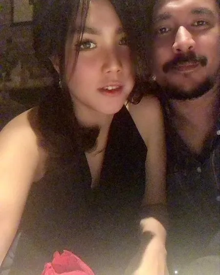 Potret mesra Ello dan kekasih © Instagram/@marcello_tahitoe Potret mesra Ello dan kekasih © Instagram/@marcello_tahitoe