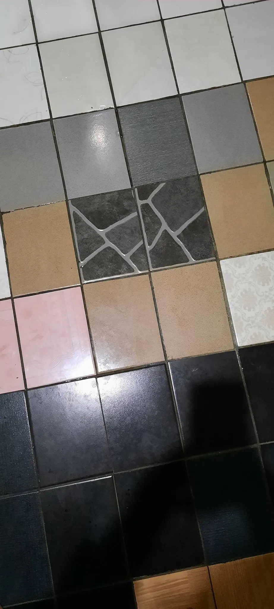 Potret lucu lantai keramik © berbagai sumber Potret lucu lantai keramik © berbagai sumber