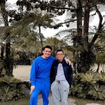 Potret Irwansyah bersama ayah © instagram/@irwansyah_15 Potret Irwansyah bersama ayah © instagram/@irwansyah_15