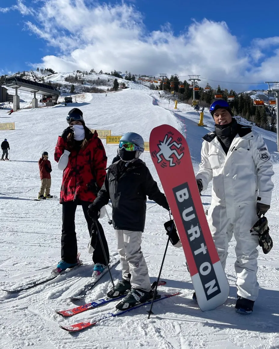 Nia Ramadhani dan Ardi Bakrie olahraga bareng © 2021 brilio.net