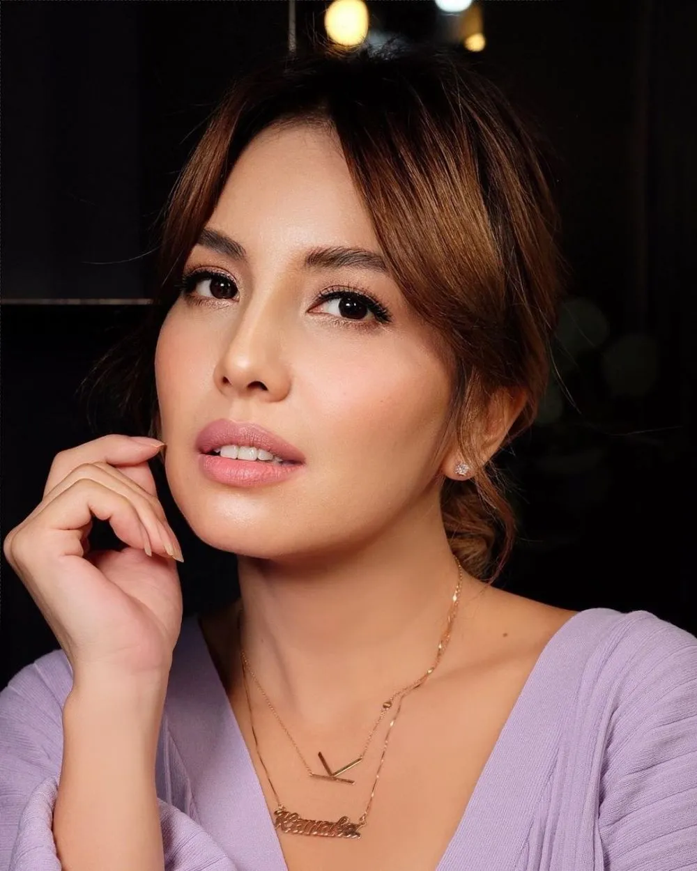 Tya Ariestya bermakeup tebal © 2021 brilio.net Tya Ariestya bermakeup tebal © 2021 brilio.net