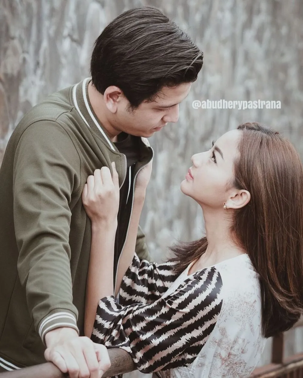 kedekatan Glenca Chysara dan Rendi Jhon © 2021 brilio.net kedekatan Glenca Chysara dan Rendi Jhon © 2021 brilio.net