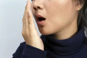 Perlu dihindari, ini 5 kebiasaan yang menyebabkan bau mulut membandel