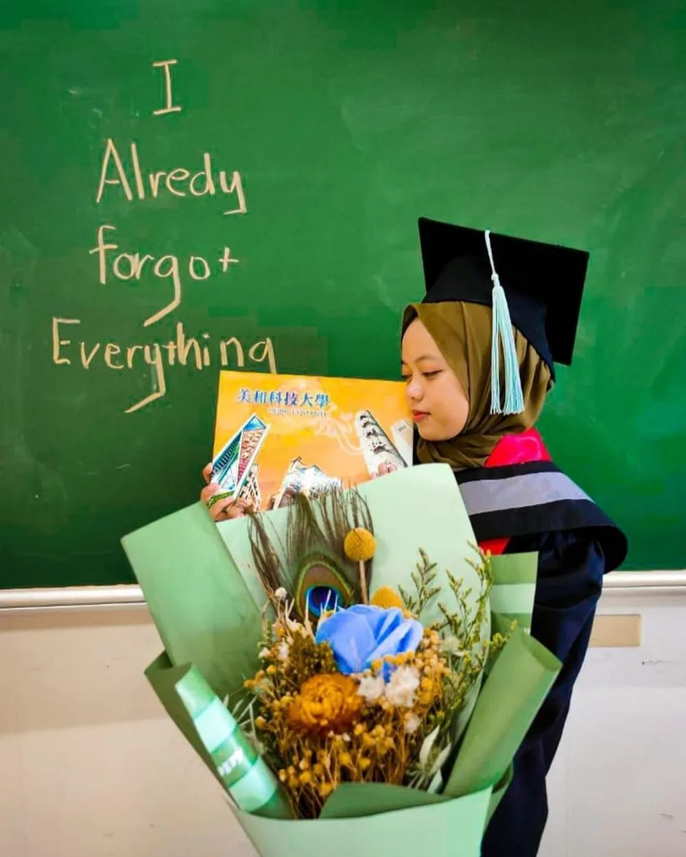 Dian Nursiati lulusan Taiwan © Instagram Dian Nursiati lulusan Taiwan © Instagram