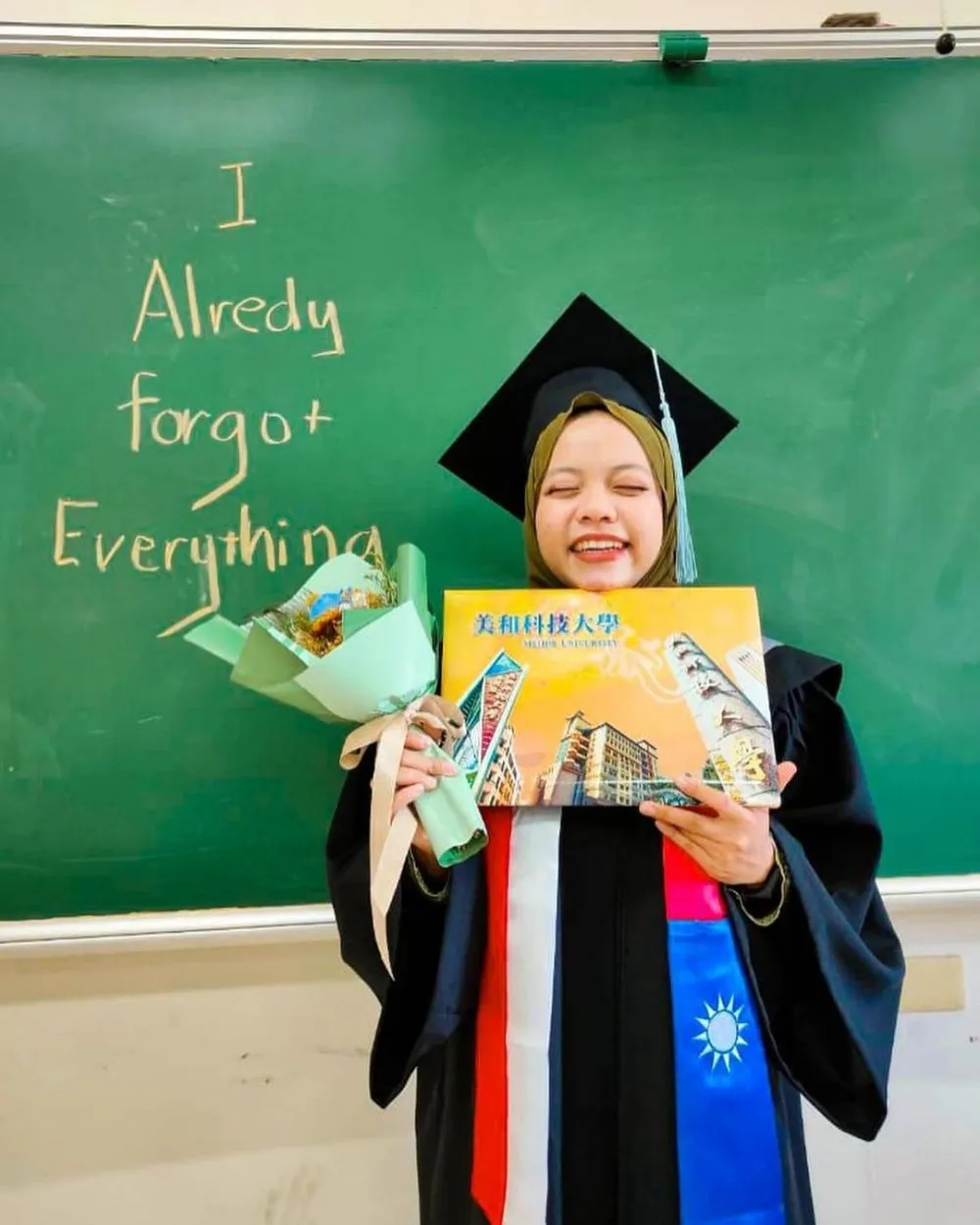 Dian Nursiati lulusan Taiwan © Instagram Dian Nursiati lulusan Taiwan © Instagram