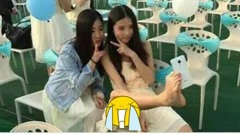 pose orang selfie © 2021 berbagai sumber pose orang selfie © 2021 berbagai sumber