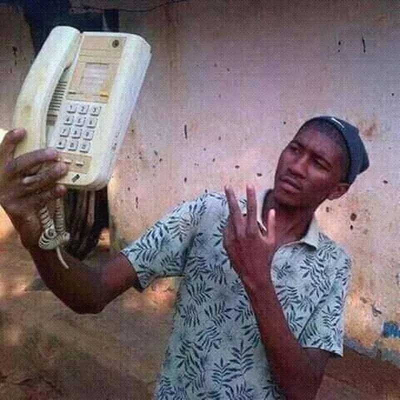 pose orang selfie © 2021 berbagai sumber pose orang selfie © 2021 berbagai sumber