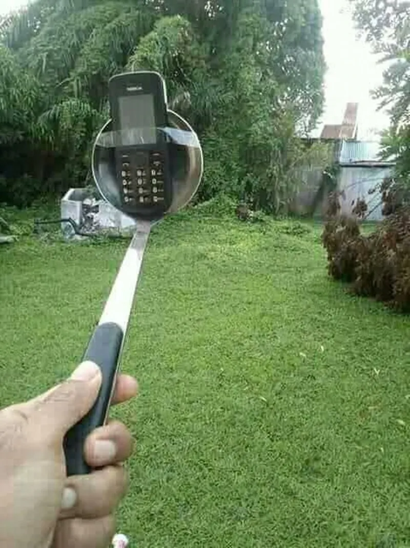 pose orang selfie © 2021 berbagai sumber pose orang selfie © 2021 berbagai sumber