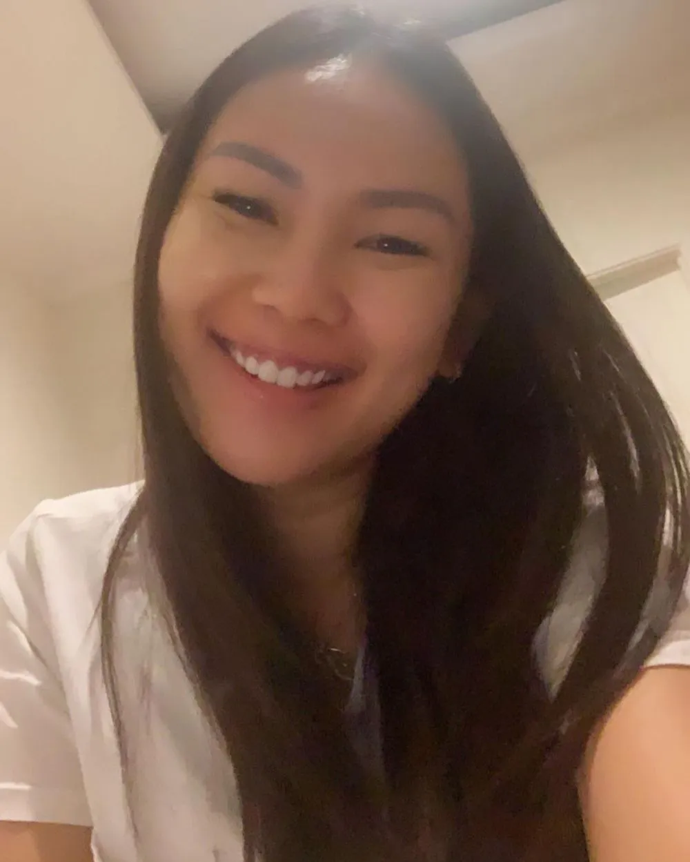 Kalina bermakeup tebal © 2021 brilio.net Kalina bermakeup tebal © 2021 brilio.net