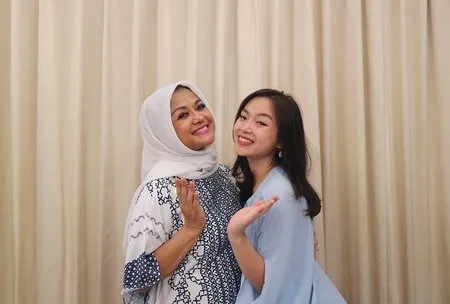 potret Betharia Sonata dan putrinya © Instagram/@official.bethariasonata