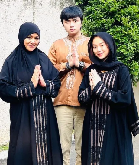 potret Betharia Sonata dan putrinya © Instagram/@official.bethariasonata