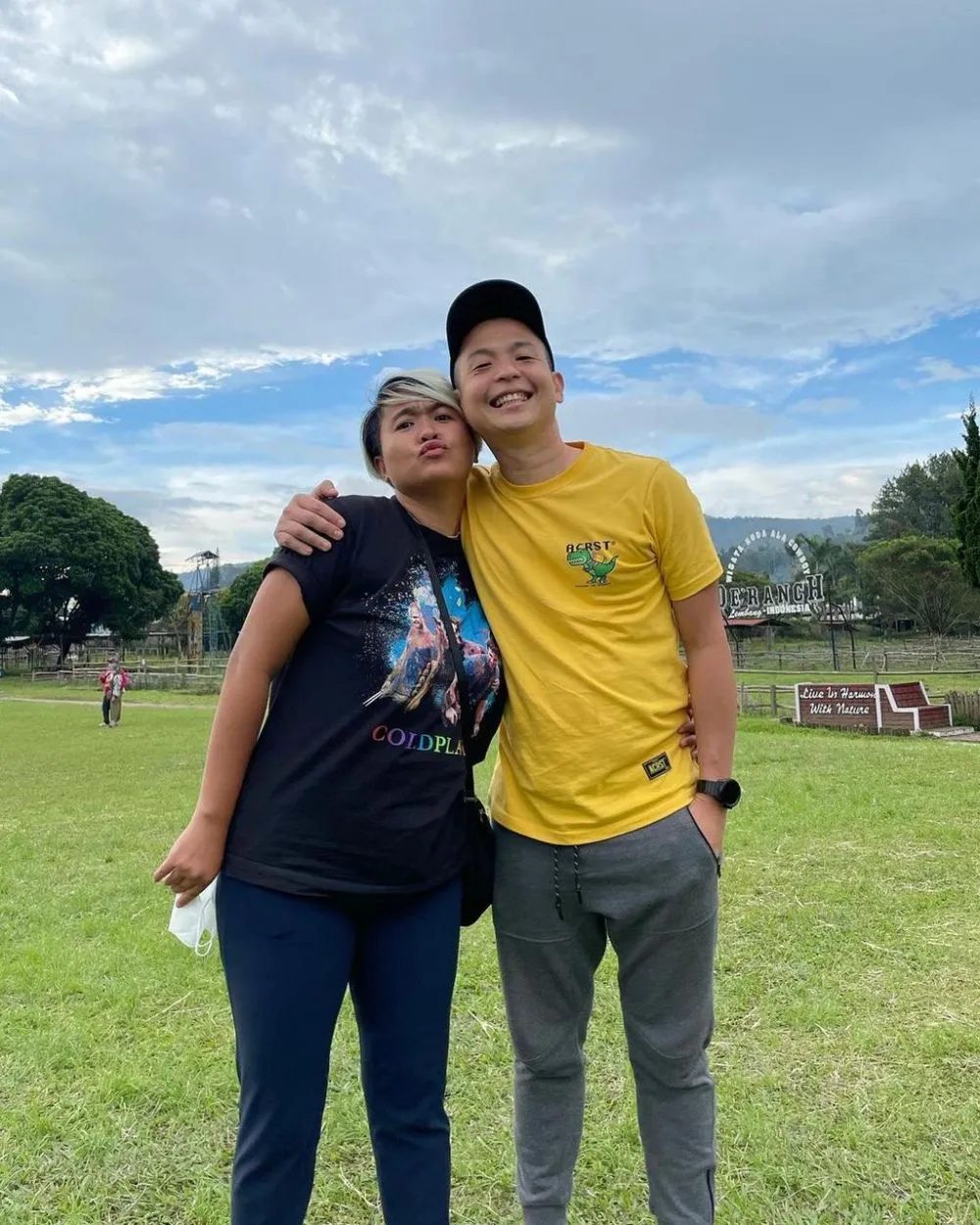 Cerita Ernest puasa IG © 2021 brilio.net Cerita Ernest puasa IG © 2021 brilio.net