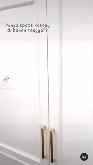 Potret minimarket dalam rumah Fitri Tropica © Instagram/@fitrop