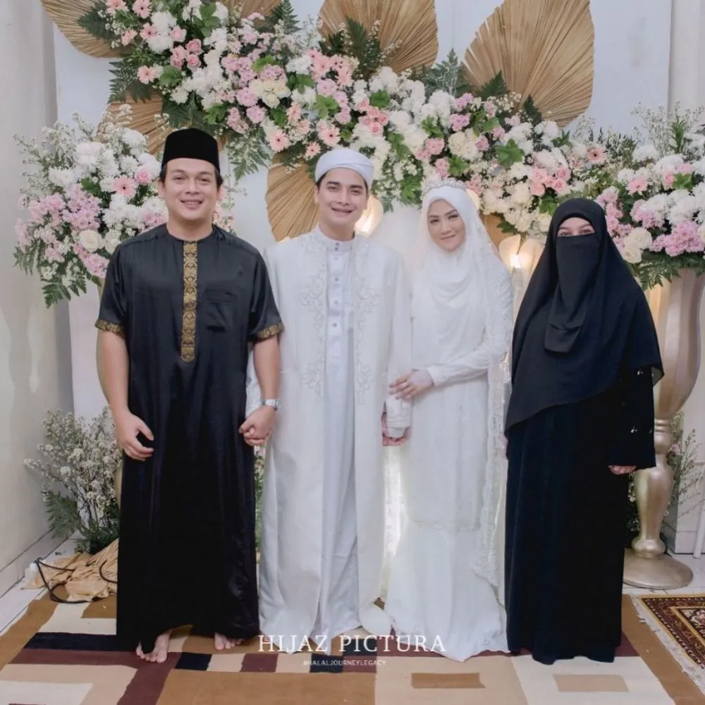 momen pernikahan Alvin Faiz dan Henny Rahman Instagram/@umi_yuni_syahla_aceh