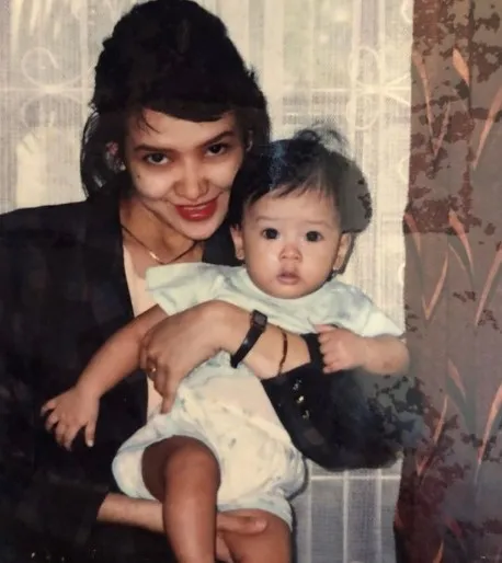 masa muda ibunda selebgram dari berbagai sumber