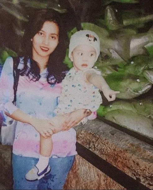 masa muda ibunda selebgram dari berbagai sumber