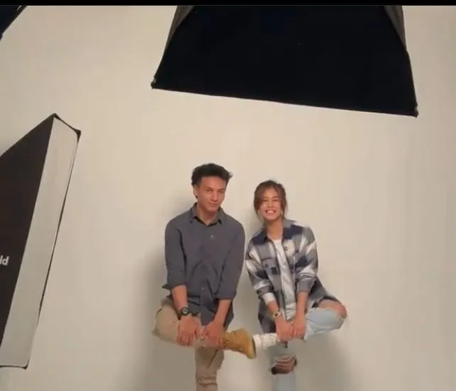 Vanesha Prescilla Jefri Nichol di luar syuting dari berbagai sumber Vanesha Prescilla Jefri Nichol di luar syuting dari berbagai sumber