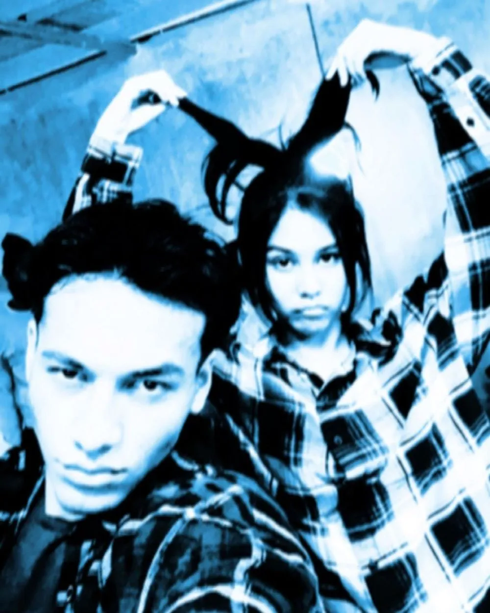 Vanesha Prescilla Jefri Nichol di luar syuting dari berbagai sumber Vanesha Prescilla Jefri Nichol di luar syuting dari berbagai sumber