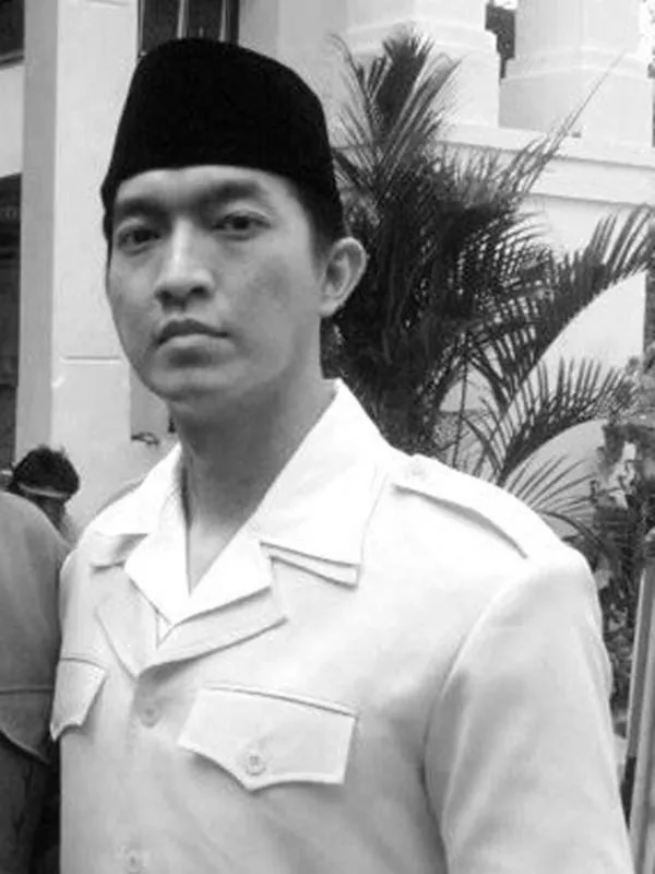 7 Aktor Indonesia perankan Soekarno dalam film berbagai sumber