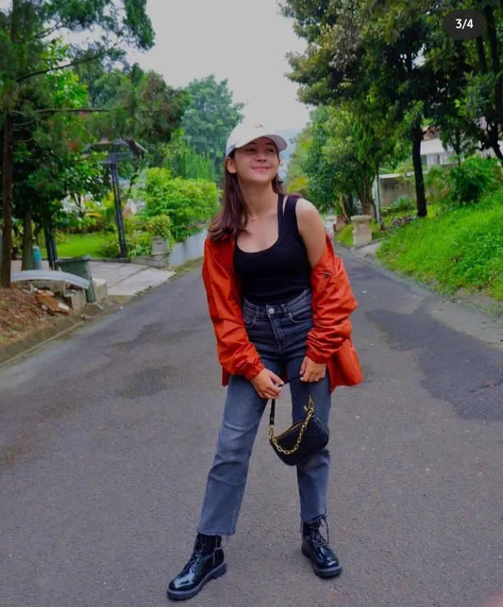 Gaya OOTD simple Sandrina Michelle Instagram/@sandrina_11