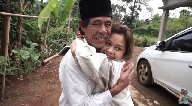 potret kebersamaan pedangdut dan ayah © instagram