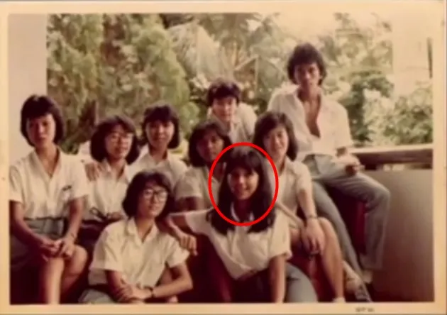 potret lawas ayu azhari saat sma © instagram potret lawas ayu azhari saat sma © instagram