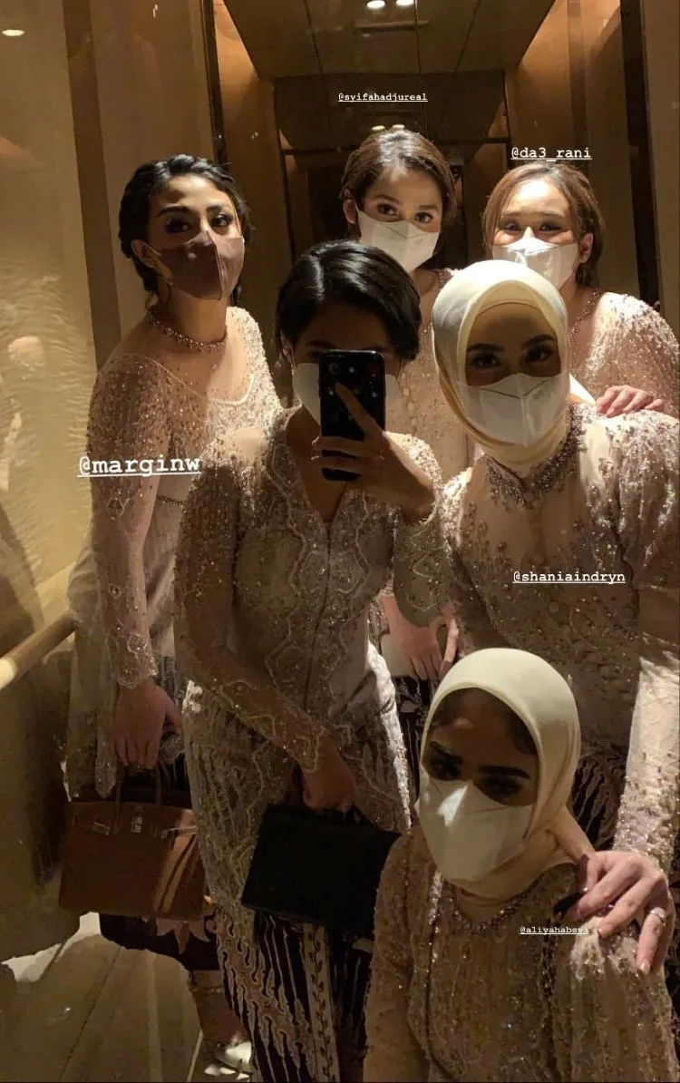 potret beda gaya bridesmaid lesty kejora © berbagai sumber