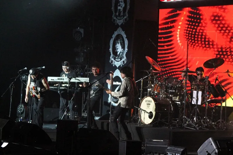 MAXstream God Bless © 2021 brilio.net MAXstream God Bless © 2021 brilio.net