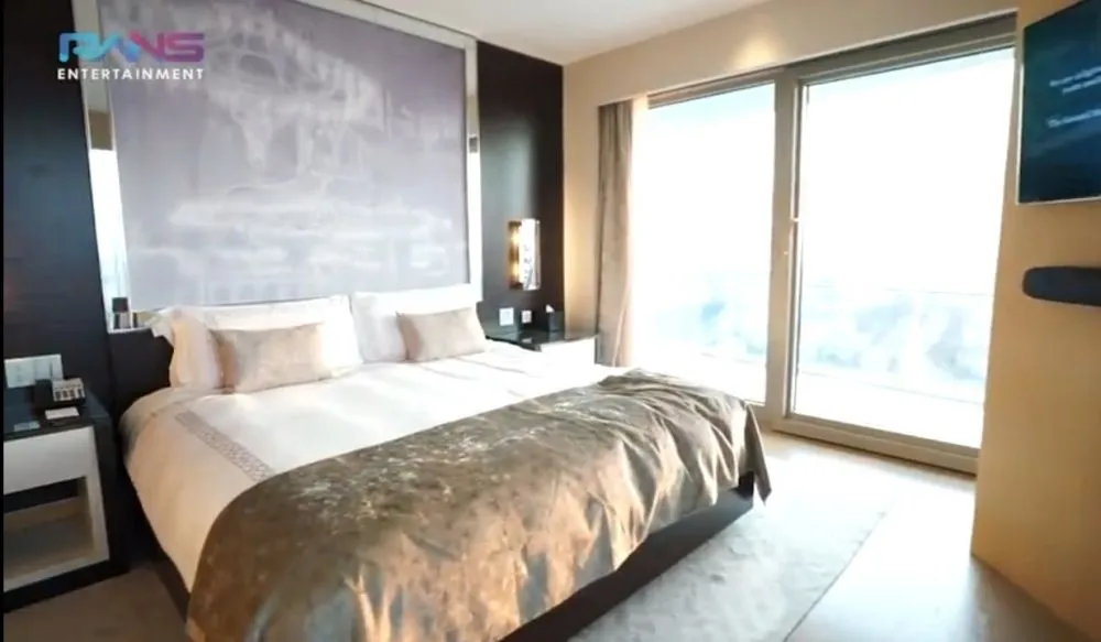 Potret kamar hotel Raffi Ahmad Youtube/@ransentertainment Potret kamar hotel Raffi Ahmad Youtube/@ransentertainment