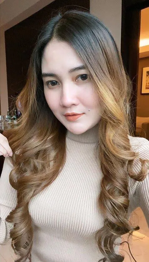 Pedangdut rambut blonde © 2021 brilio.net