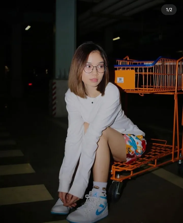 Member JKT48 terkena skandal saat masih aktif Berbagai sumber 