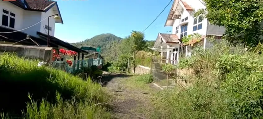 Penampakan puluhan vila mewah terbengkalai sejak 1998 YouTube Penampakan puluhan vila mewah terbengkalai sejak 1998 YouTube