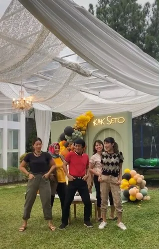 Perayaan ulang tahun kak Seto © Istimewa Perayaan ulang tahun kak Seto © Istimewa