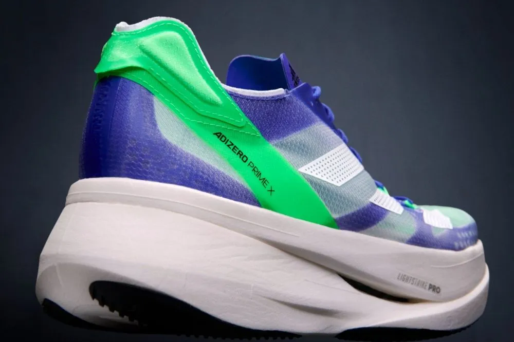 3 Sepatu pelari © 2021 brilio.net 3 Sepatu pelari © 2021 brilio.net