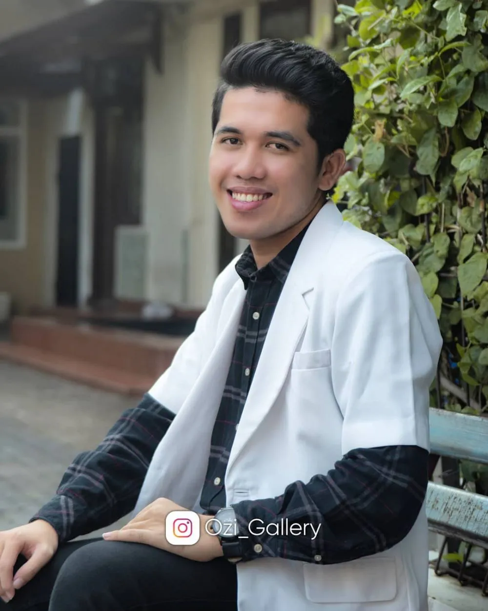 Musisi berprofesi sebagai dokter © 2021 brilio.net Musisi berprofesi sebagai dokter © 2021 brilio.net