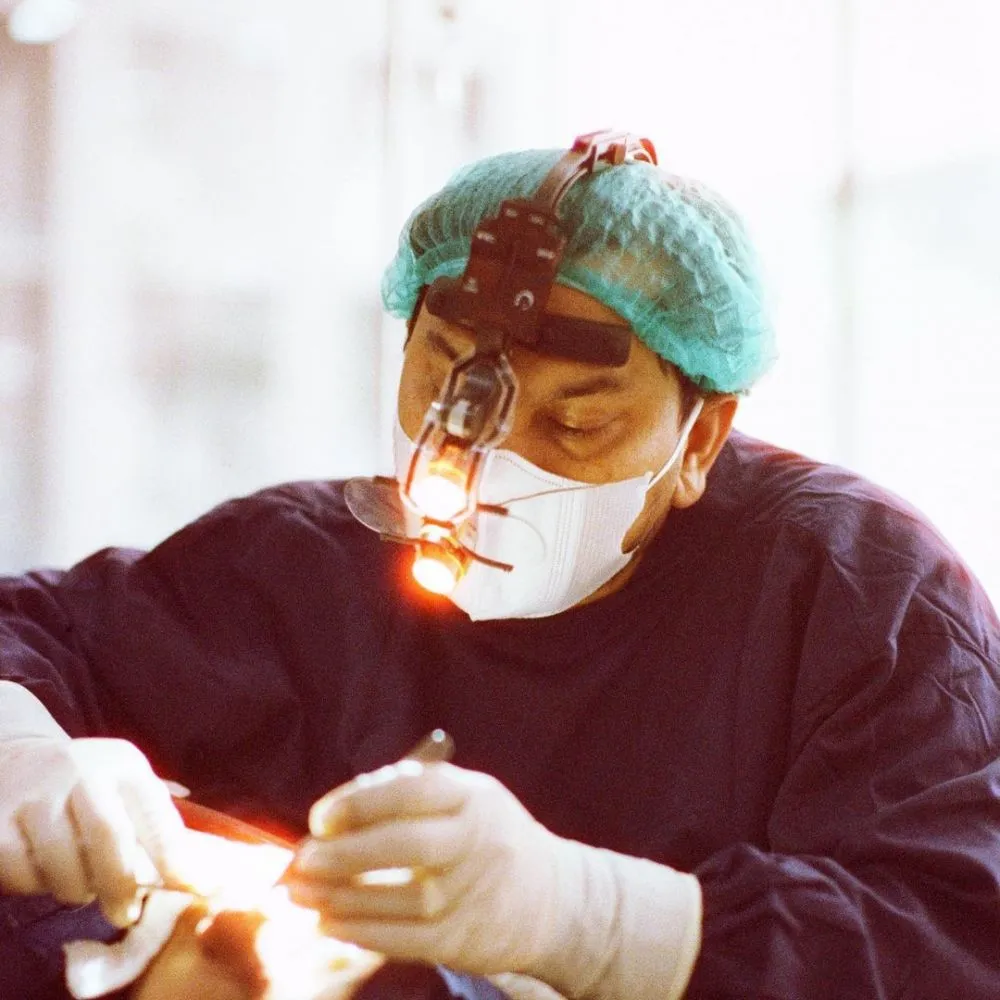 Musisi berprofesi sebagai dokter © 2021 brilio.net Musisi berprofesi sebagai dokter © 2021 brilio.net