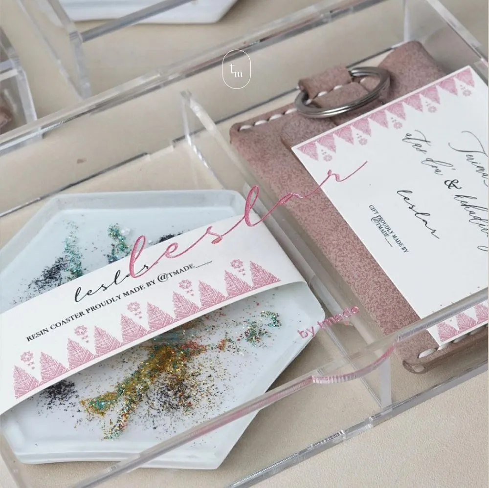 suvenir ngunduh mantu Lesty-Billar dari berbagai sumber