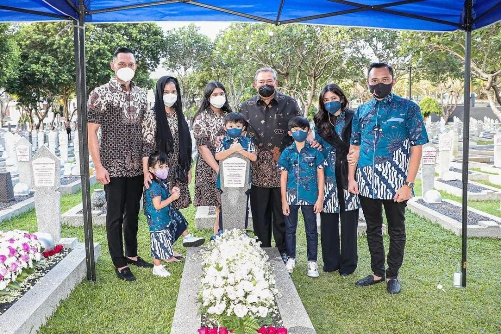 Momen ulang tahun SBY ke-72 © Instagram