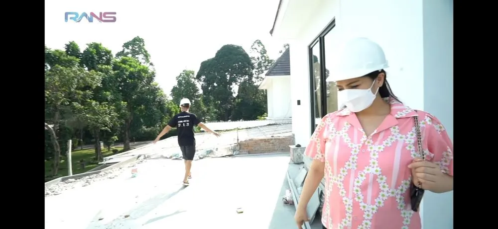 Raffi nagita cek kantor baru © 2021 brilio.net