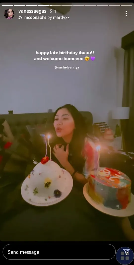 Momen ultah Rachel Vennya dari berbagai sumber Momen ultah Rachel Vennya dari berbagai sumber