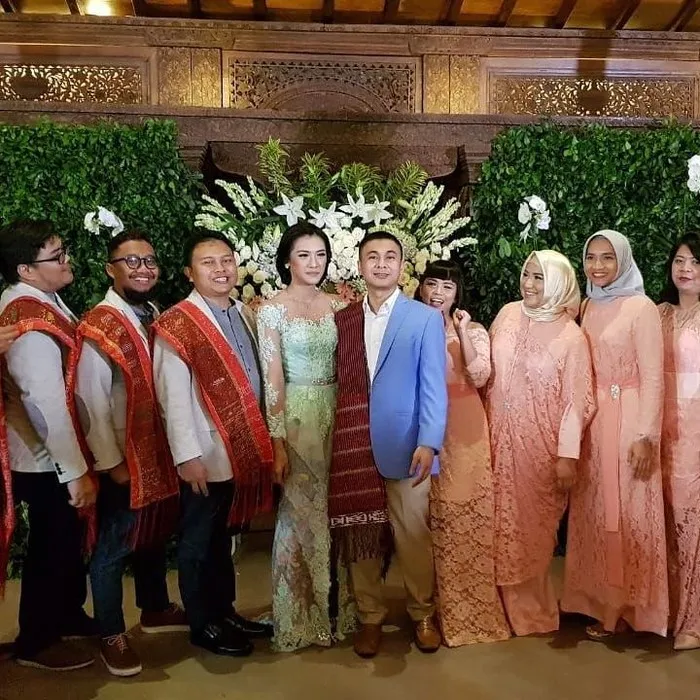 momen lamaran YouTuber © 2021 berbagai sumber