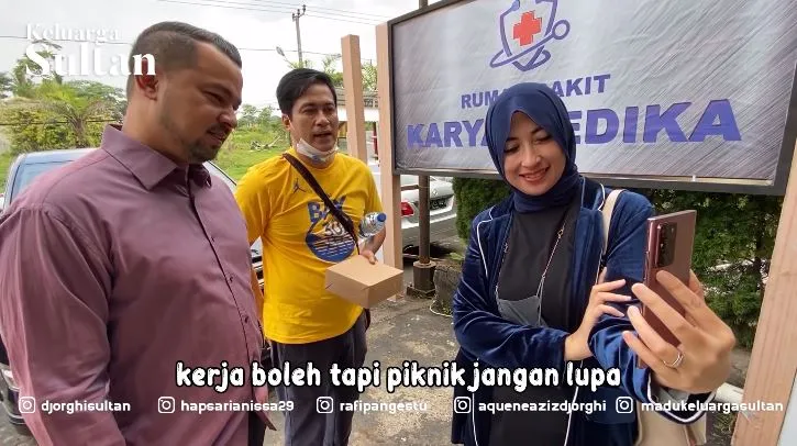 annisa trihapsari main sinetron bareng suami dan mantan suami © berbagai sumber annisa trihapsari main sinetron bareng suami dan mantan suami © berbagai sumber