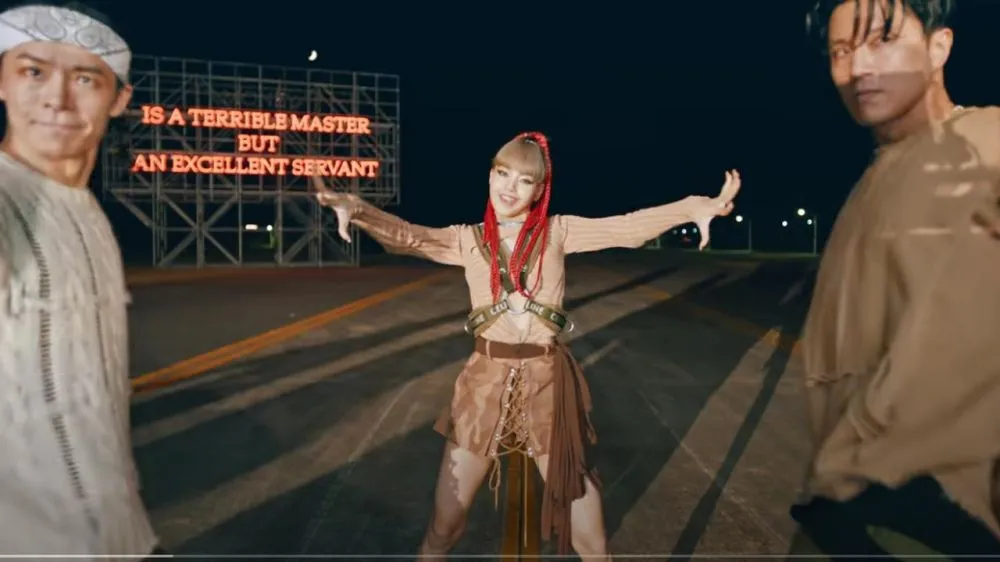 Lisa Blackpink minta maaf berbagai sumber Lisa Blackpink minta maaf berbagai sumber