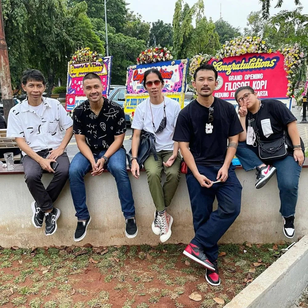 potret terbaru Chicco Jerikho © 2021 brilio.net potret terbaru Chicco Jerikho © 2021 brilio.net